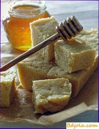 Halva with honey